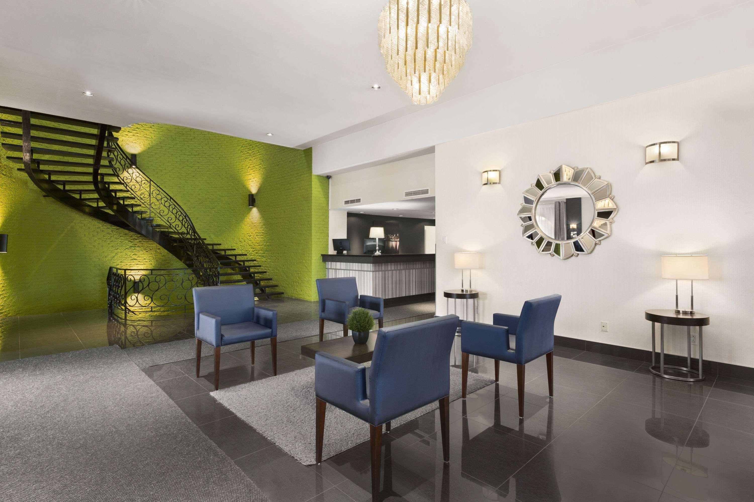 Days Inn By Wyndham Montreal Airport Conference Centre Дорвал Екстериор снимка